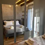 Apartment The Grey